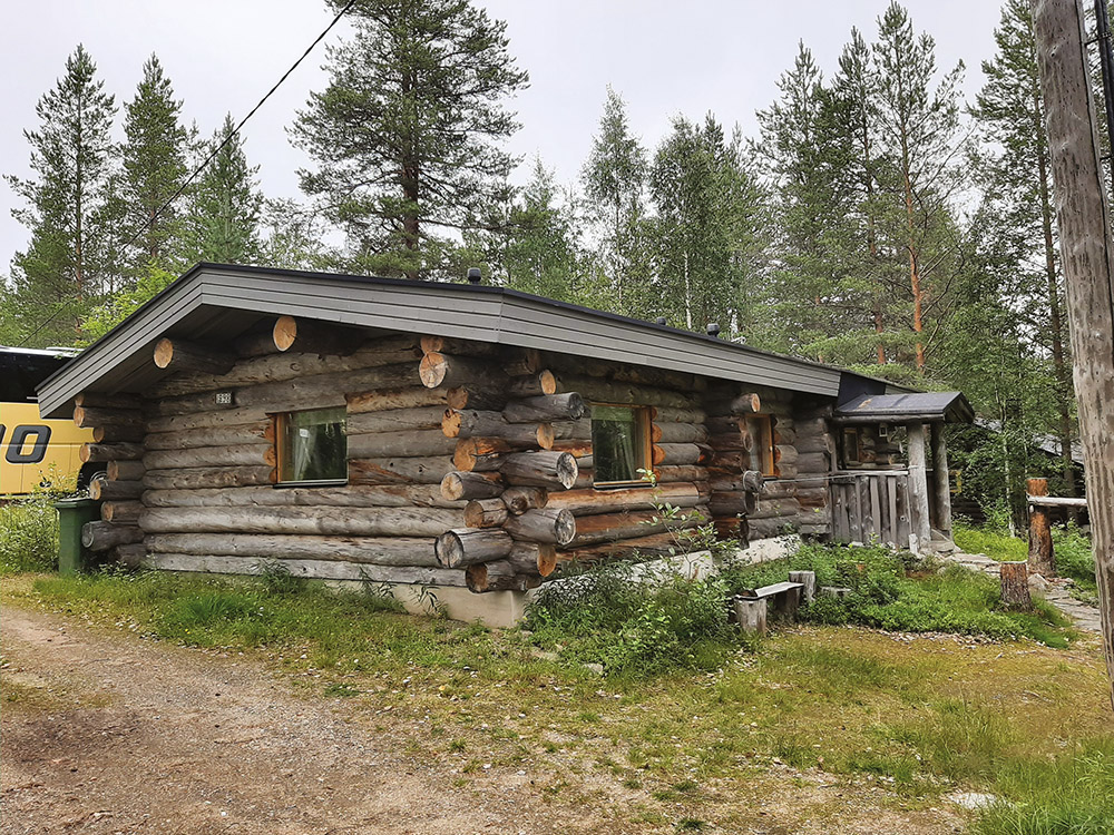 01 Pyhämökki 1000px